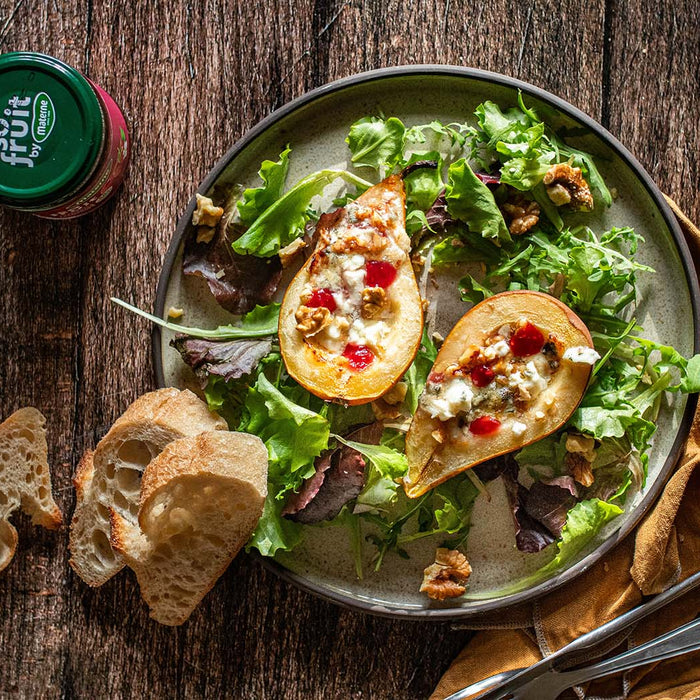 Poire rôtie fondante au roquefort et confiture SoFruit à la framboise